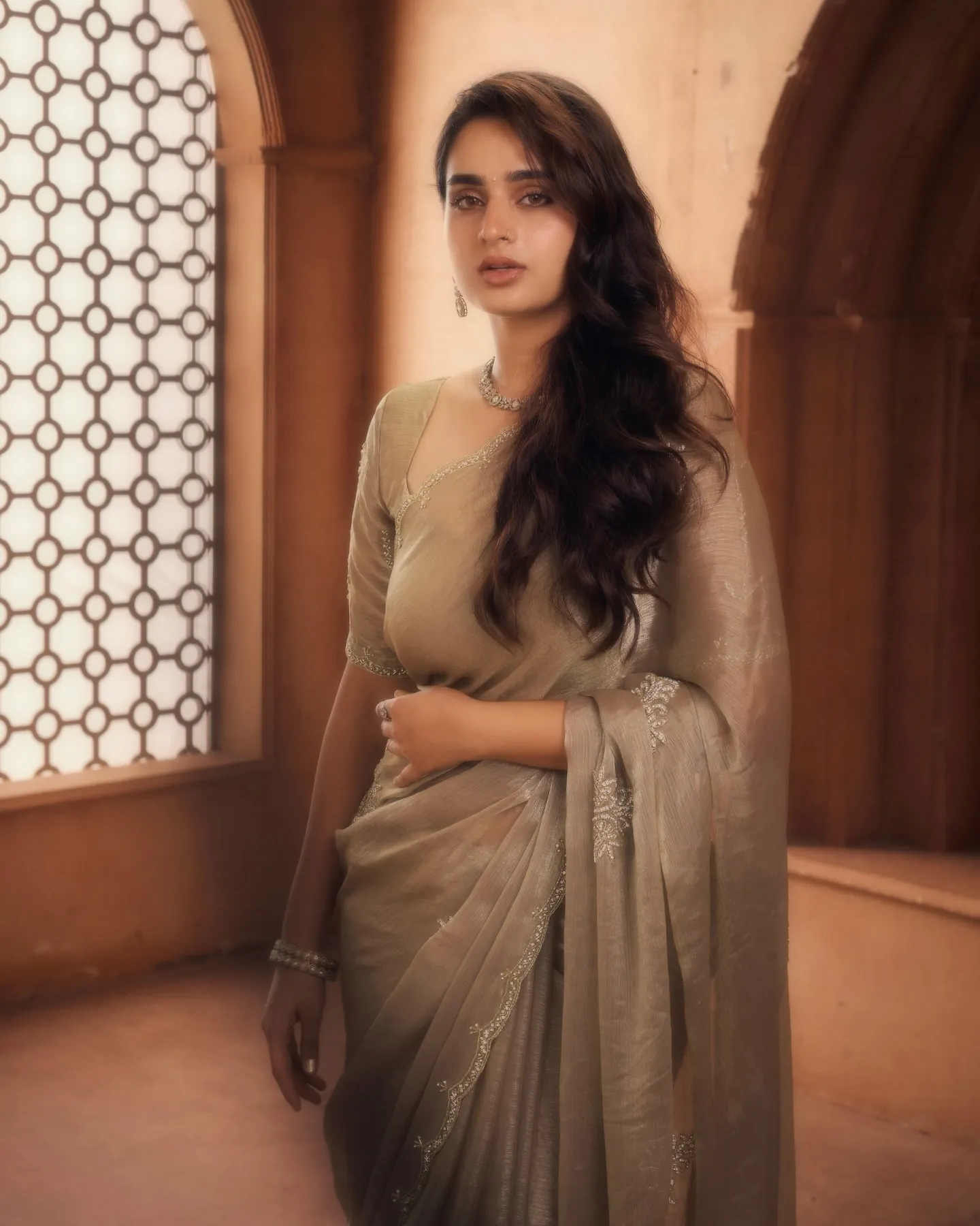 Ayesha Khan - ayesha-khan-13.webp